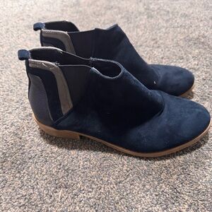 Elegant Navy Ankle Booties